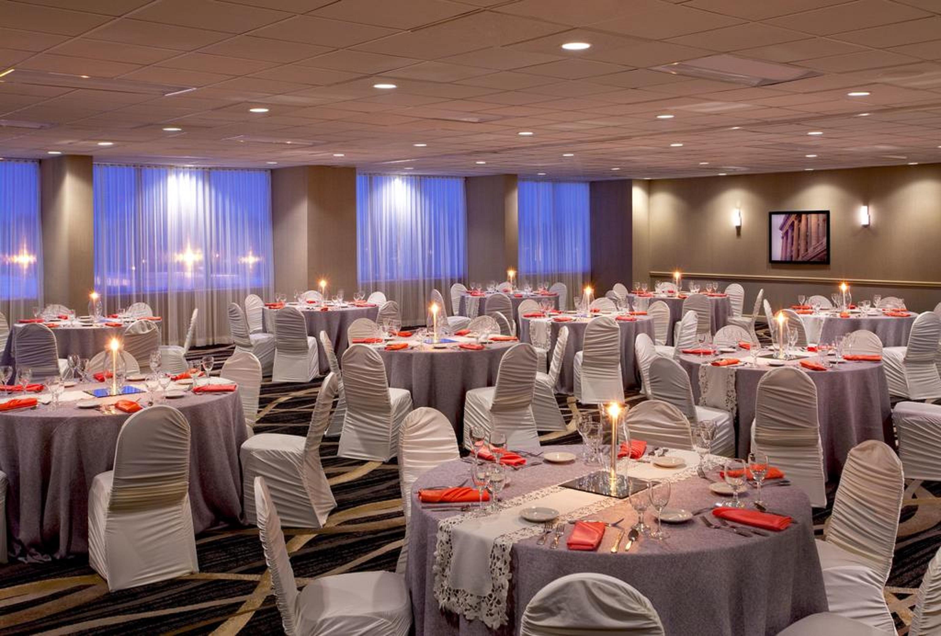 Four Points By Sheraton Cleveland Airport Afaceri foto